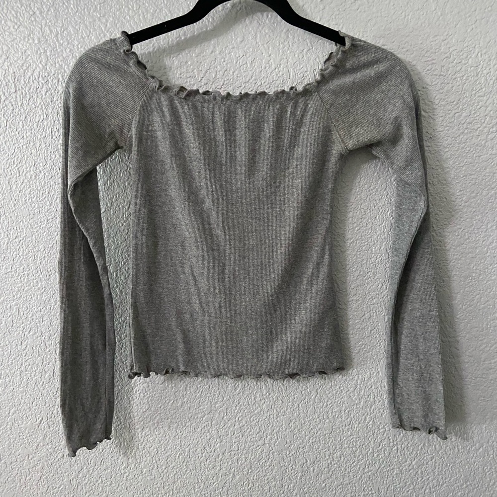 Hollister gray ribbed knit long sleeve top